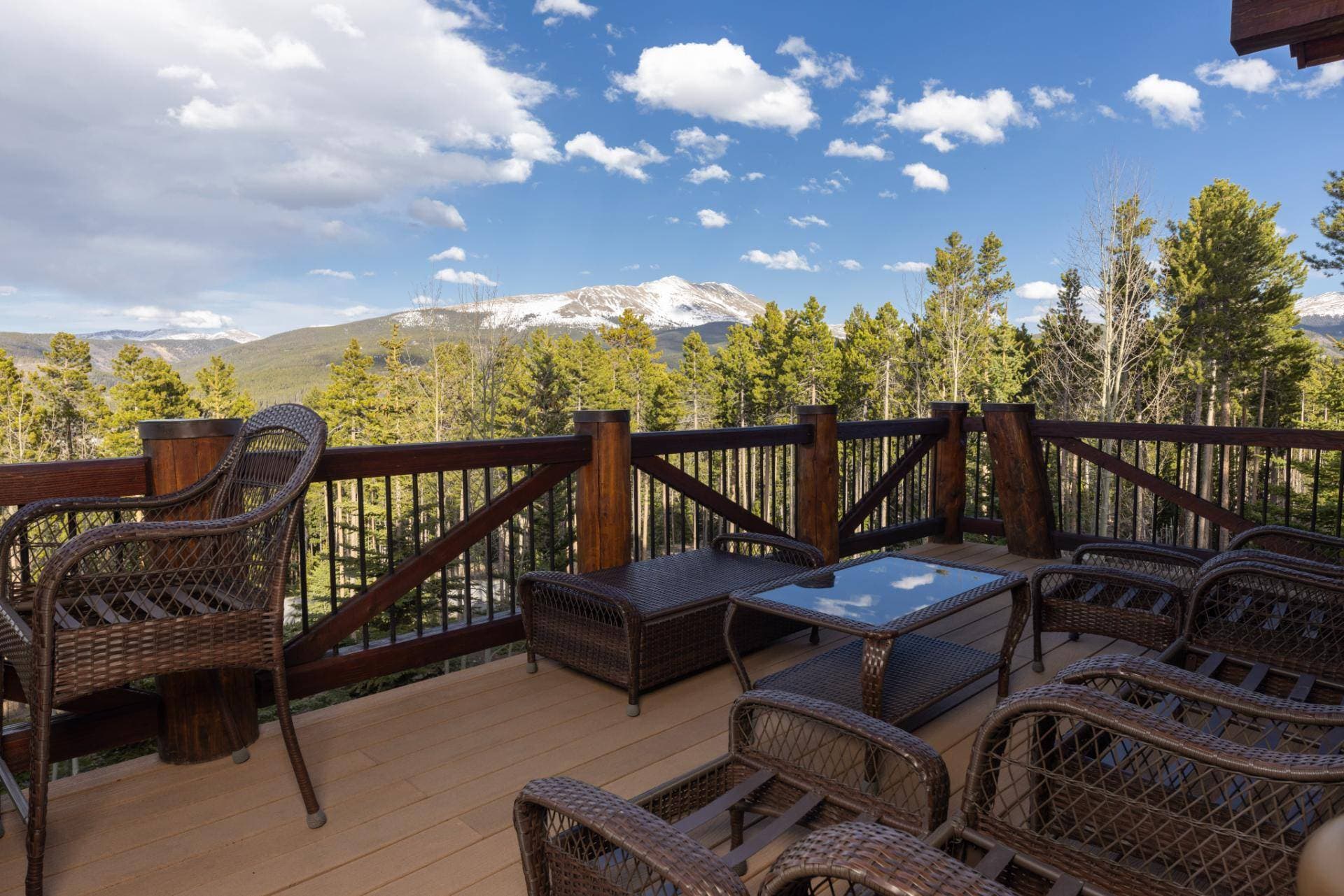 Fox Paw Lodge - Image 26