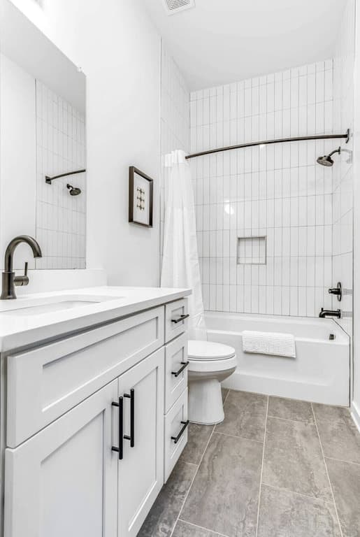 Highland Station - Image 18