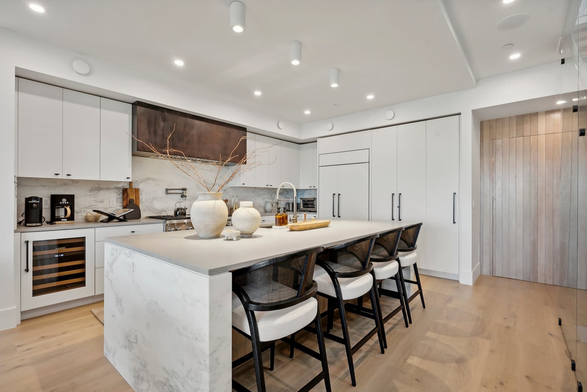 Slopeside Modern in Kings Crown - Image 9