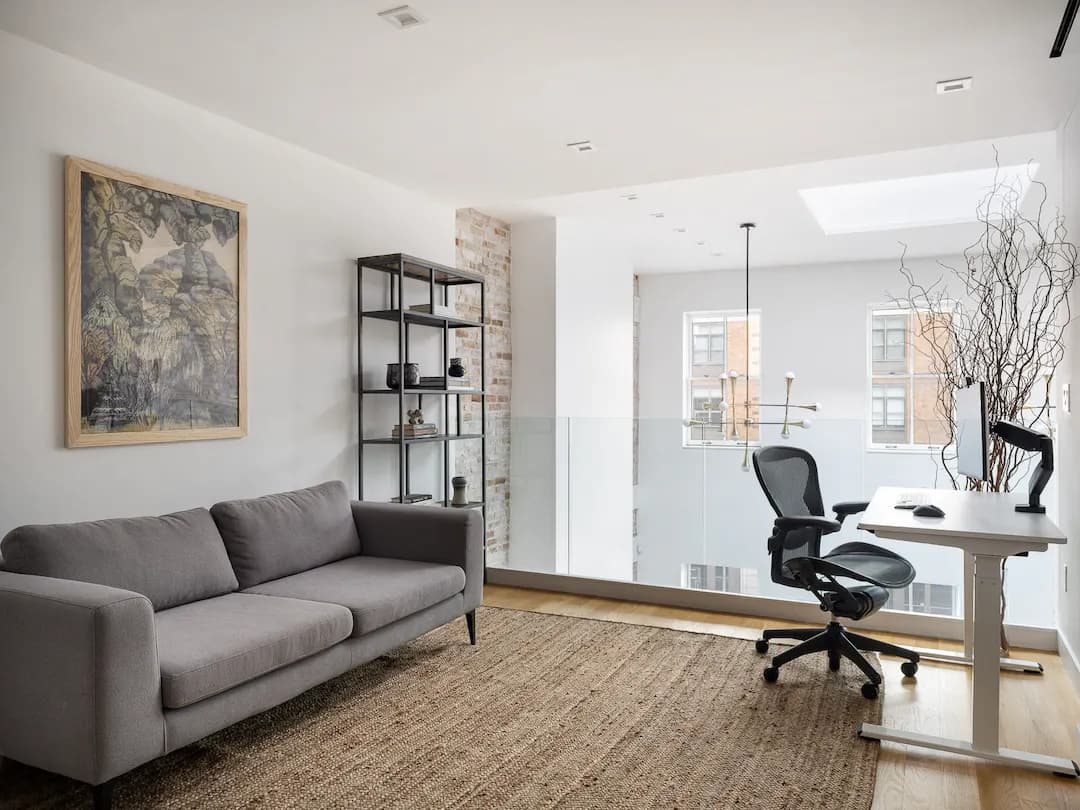 Astor House - Image 2