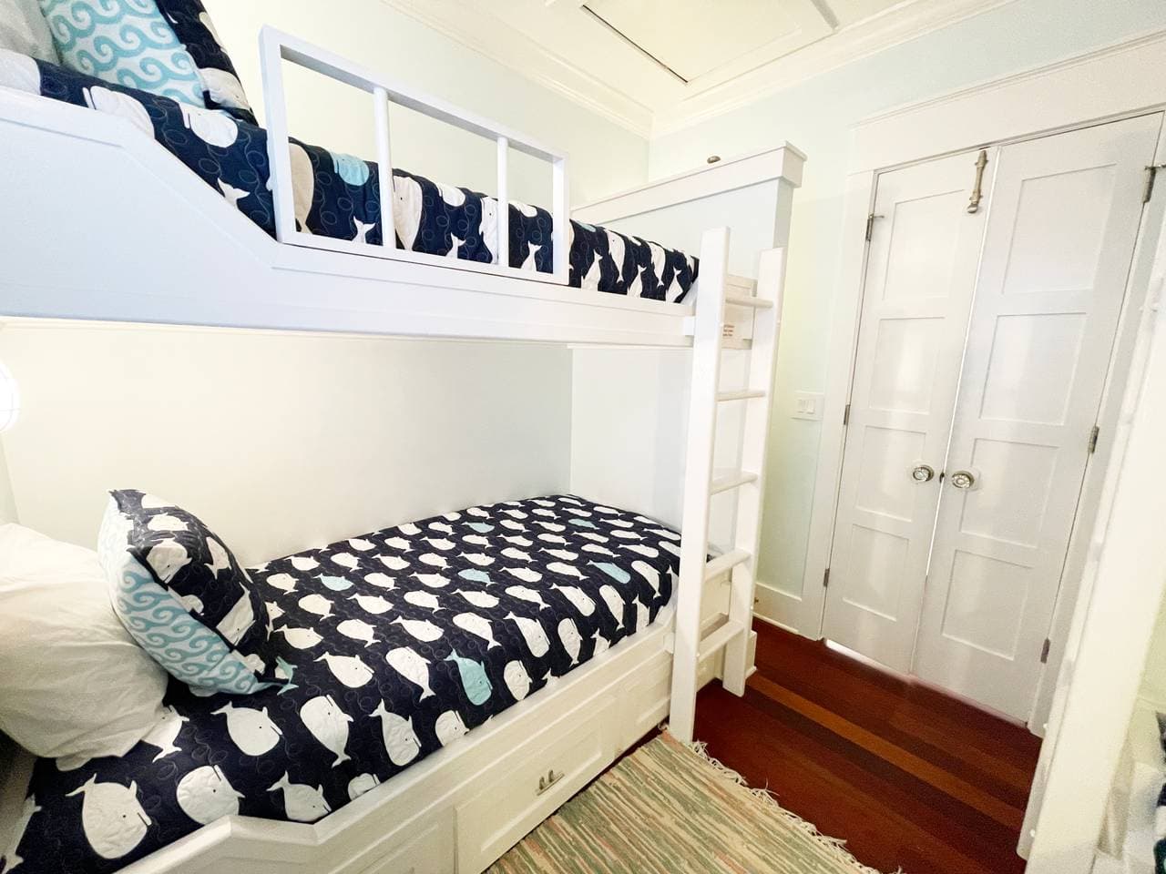 Frosted Orange Home - Image 26