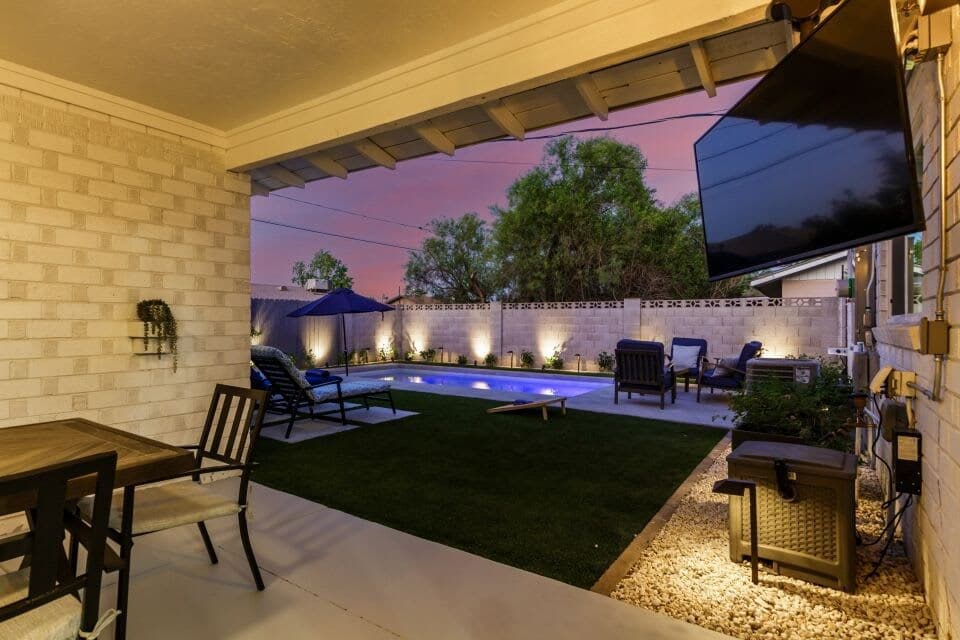 Crown Azul Retreat - Image 37