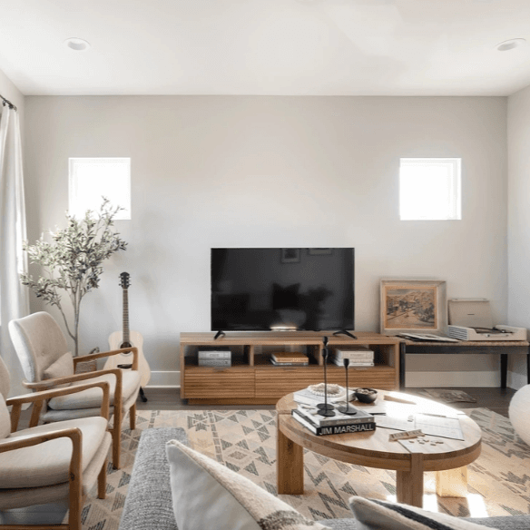 Shelton Home - Image 1