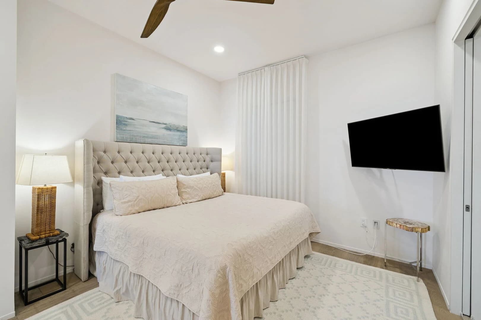 Viridian Penthouse #402 - Image 25