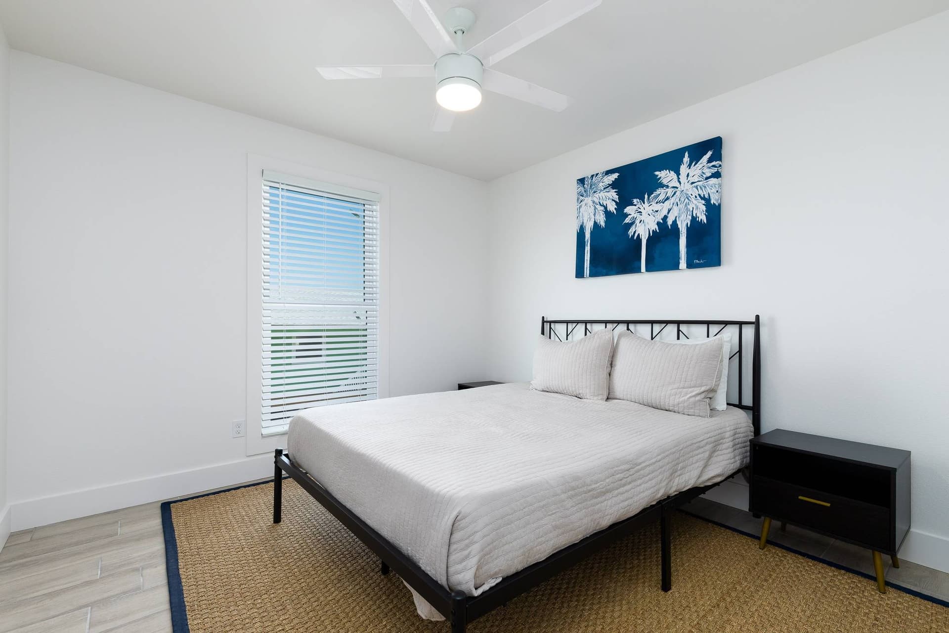 Skiff House - Image 14