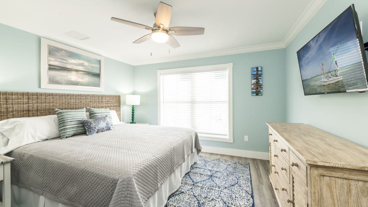 Upper Sunset North - Image 16