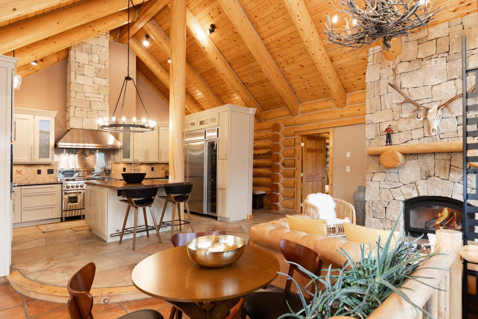 Modern Ski Home - Image 3