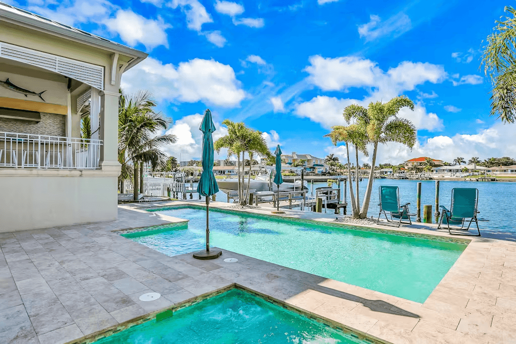 Island Estate Waterfront Villa - Image 2