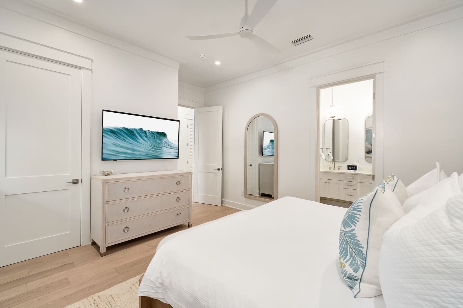 Pelayo Solage - Image 23