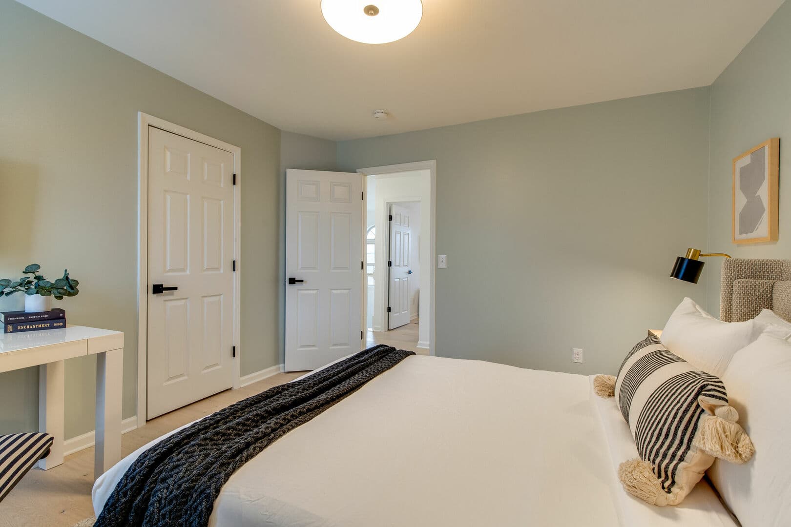 Ewingville House - Image 21