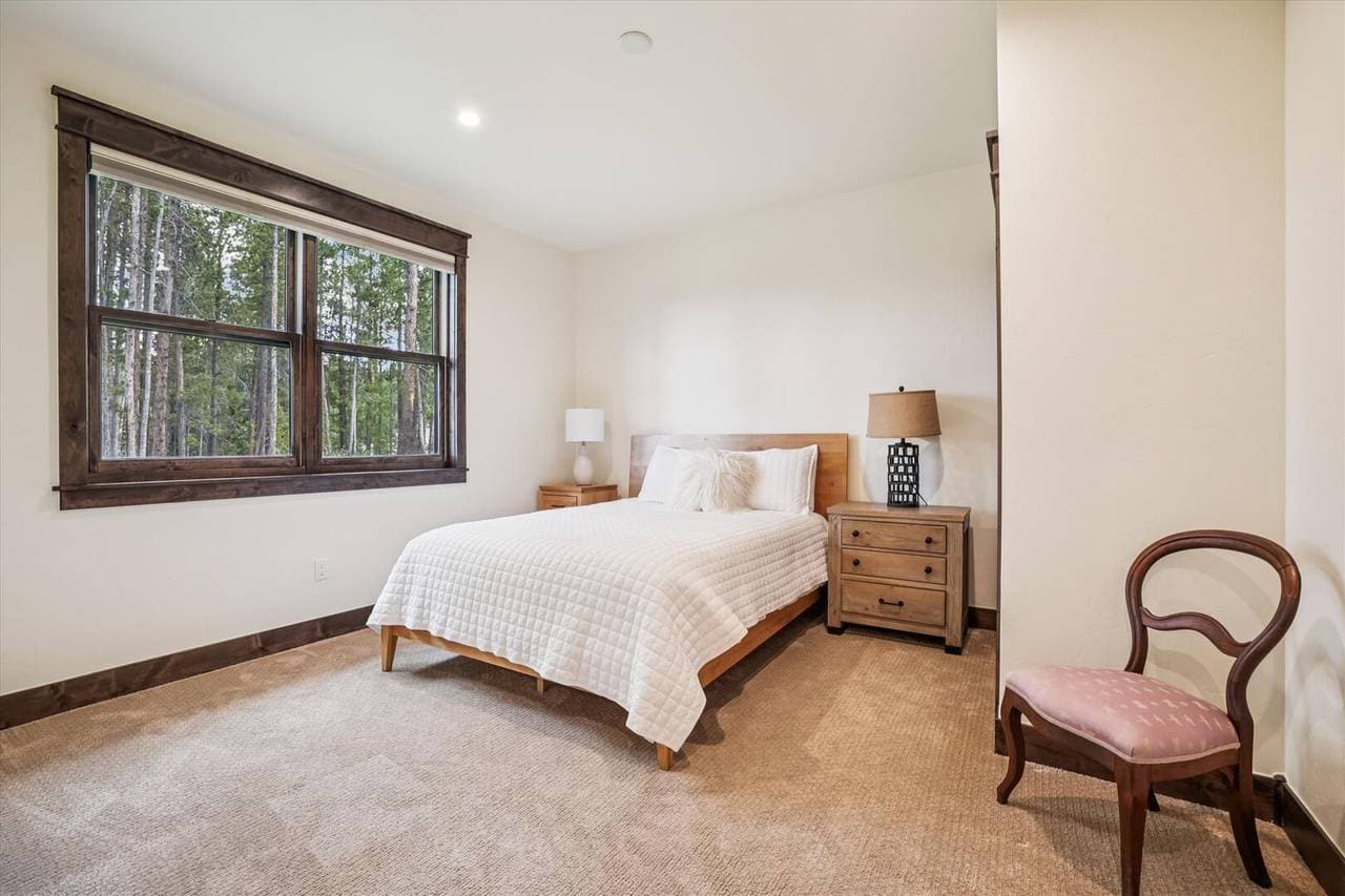 Breck Mountain Getaway - Image 29