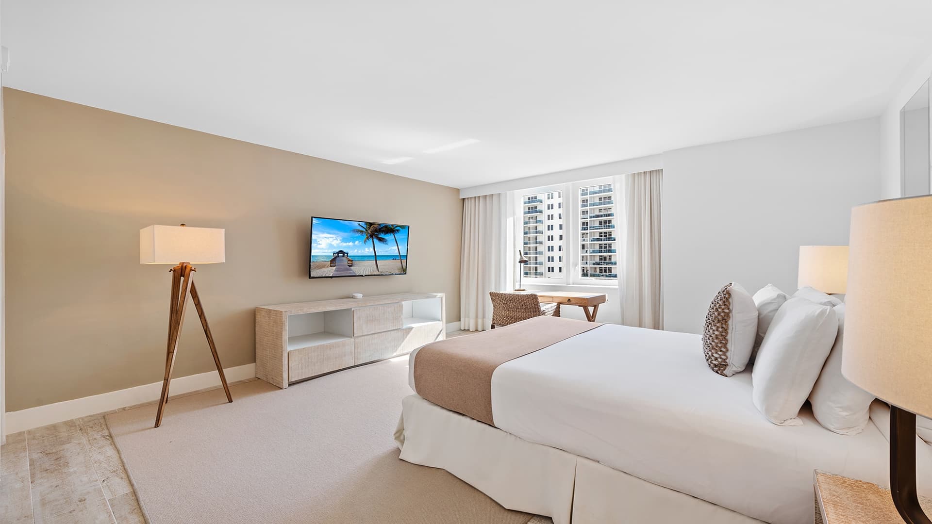 1 Hotel & Homes Residence #904 - Image 36