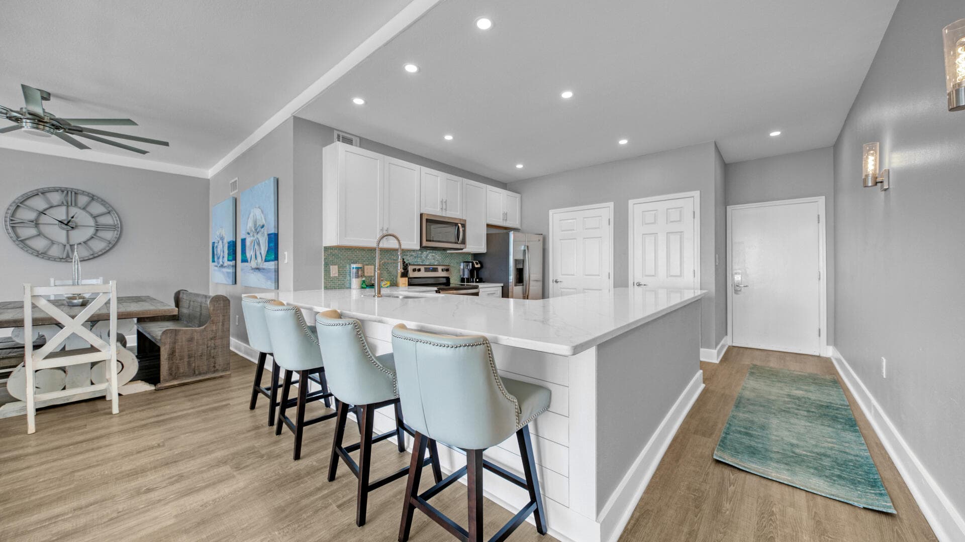 Shoreline Towers Home - Image 3