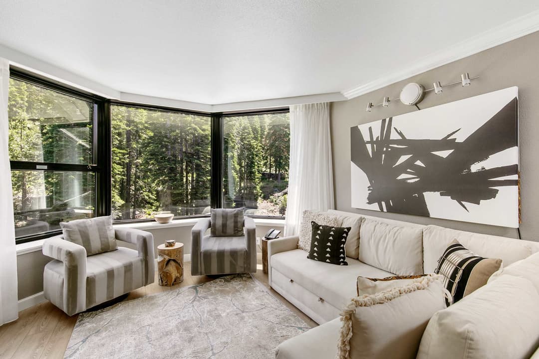 Everline Condo #400 - Image 9