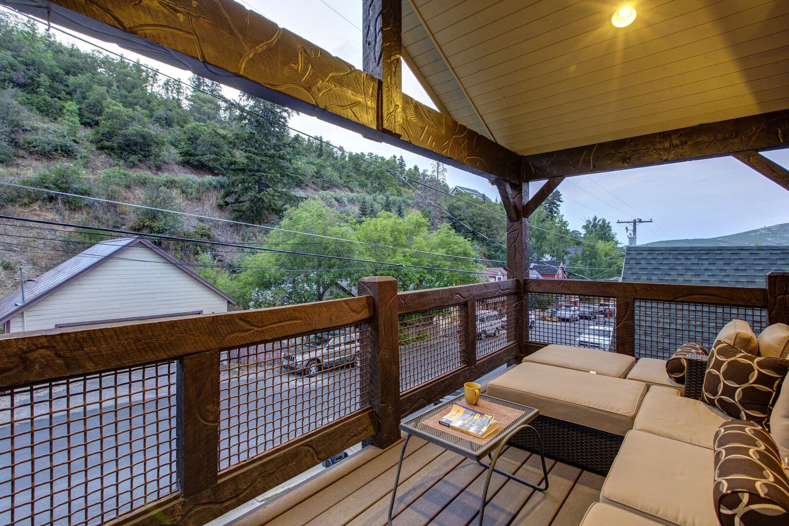 Daly Canyon House - Image 27