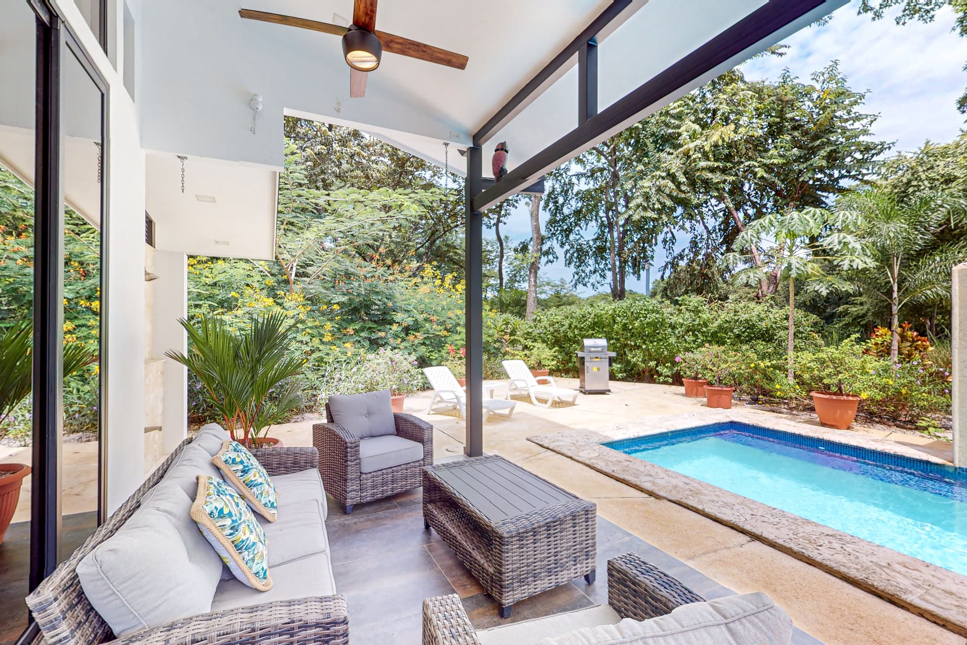 Studio Retreat Home - Image 3