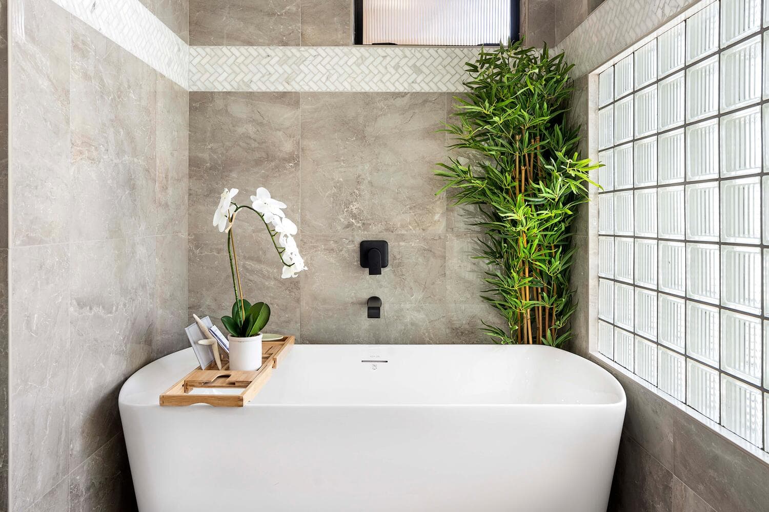 Island Oasis - Image 32