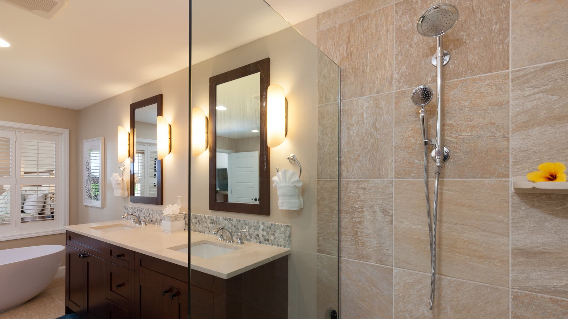 Island View - Image 16