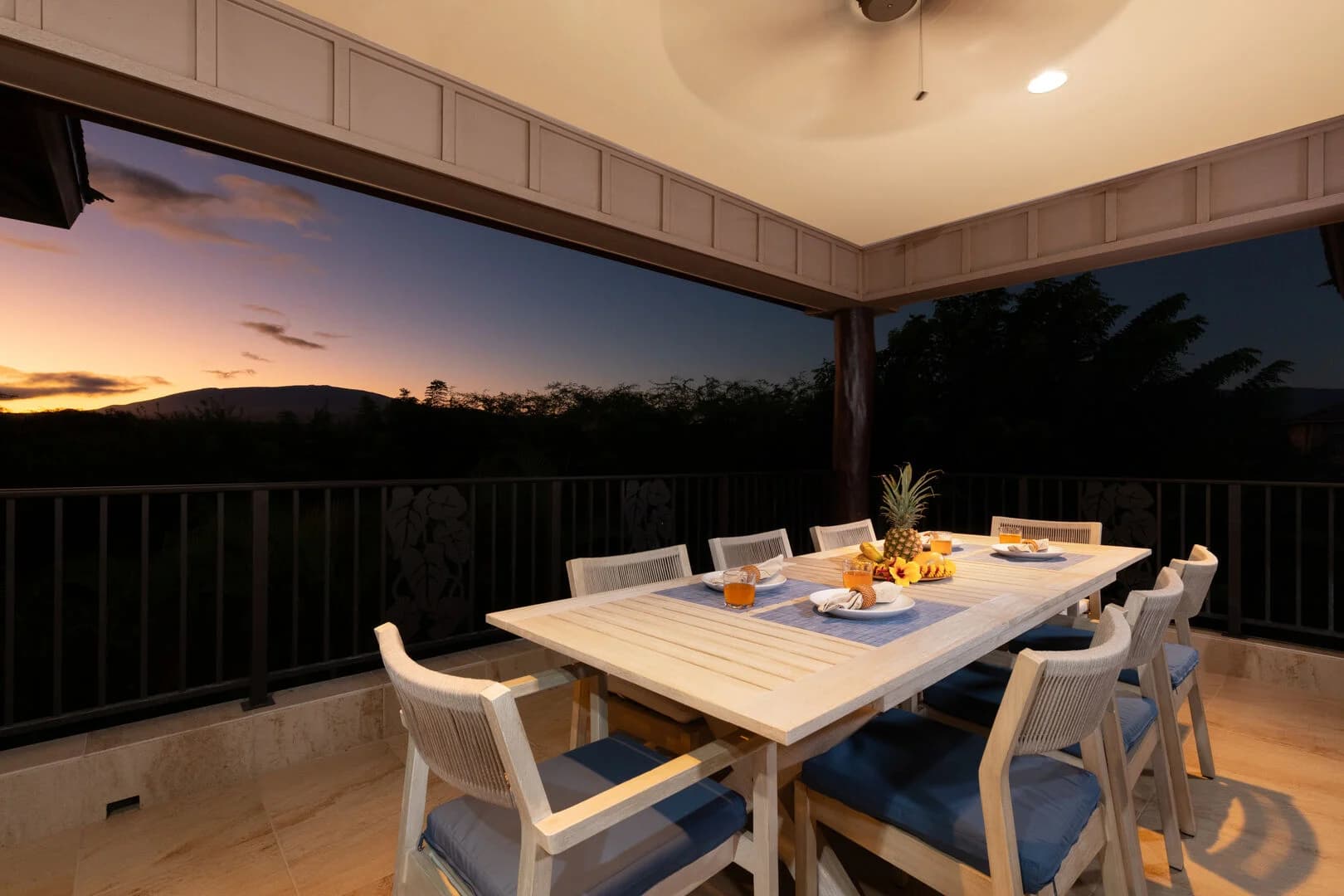 Pineapple Hale - Image 44