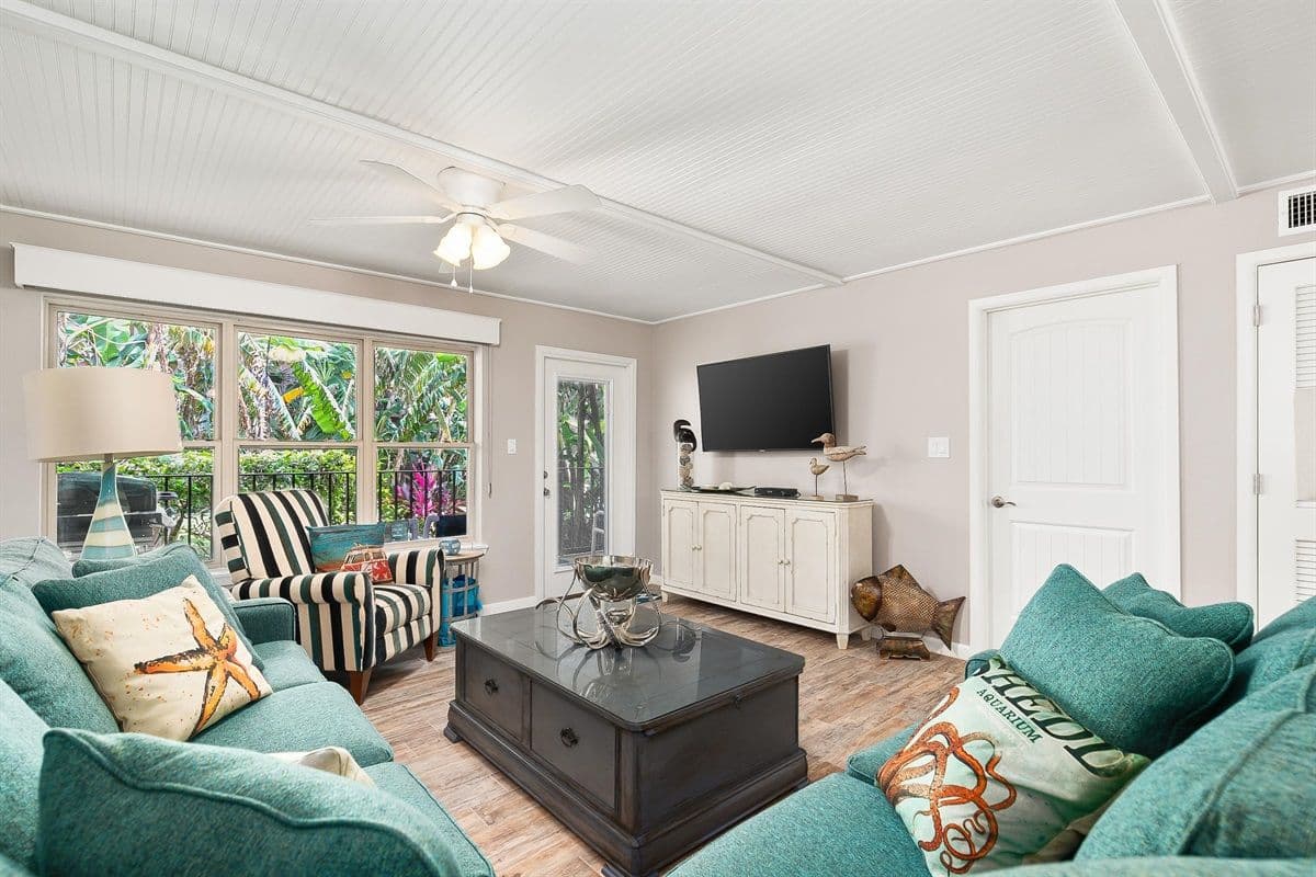 Beachview Residence - Image 2