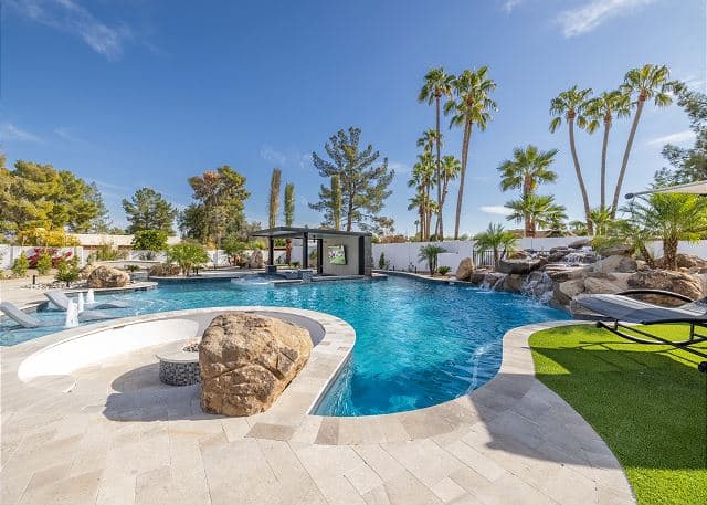 Estate on the River - Image 5