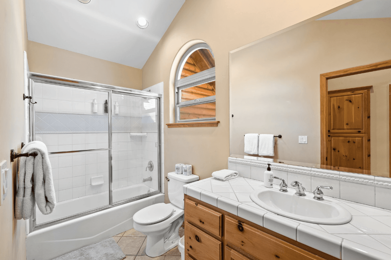 Linaker Lodge - Image 23