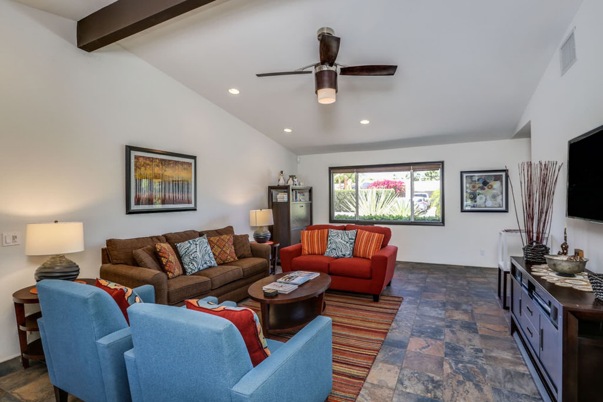 Poolside Terrace - Image 6