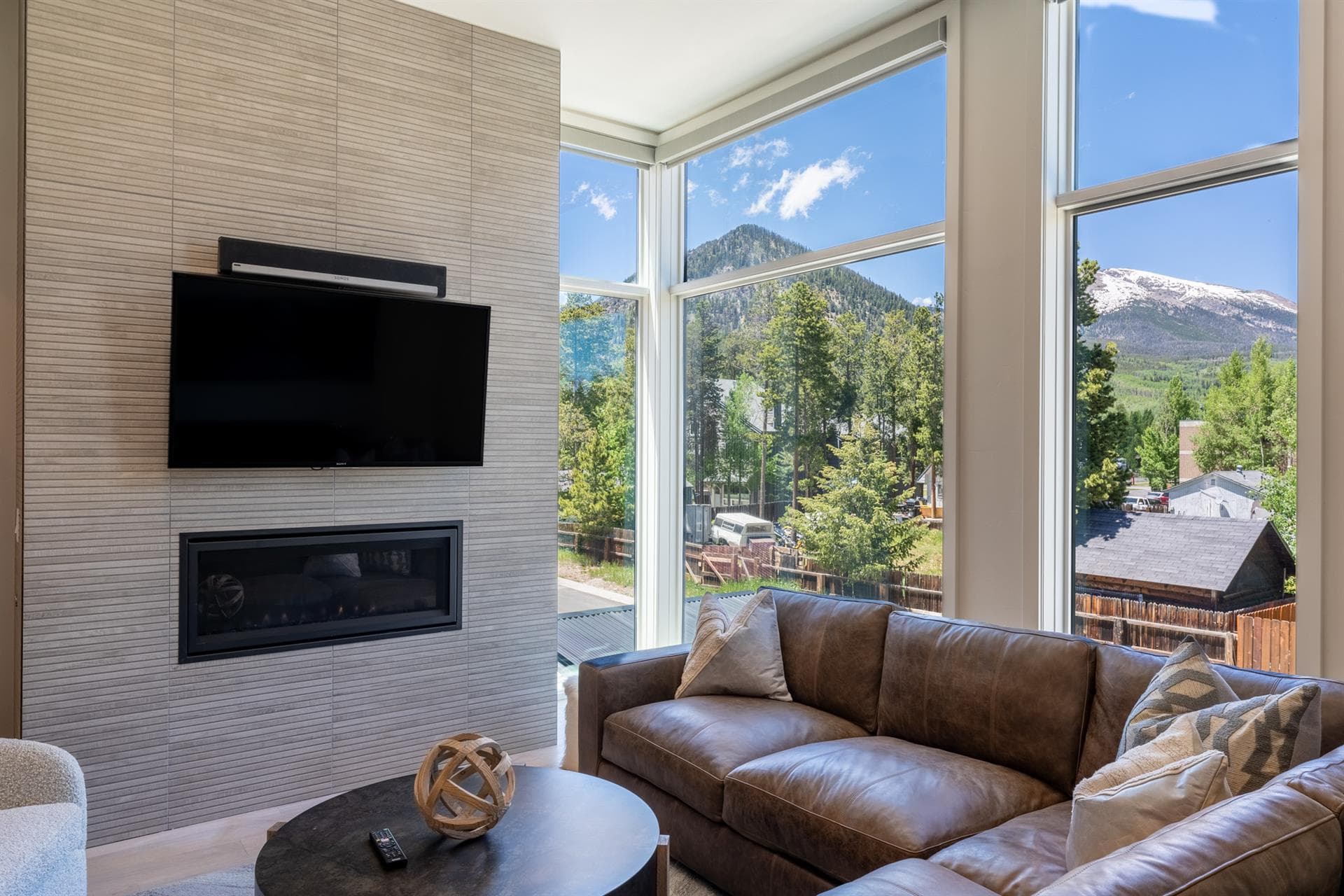 Frisco Aly - Image 23