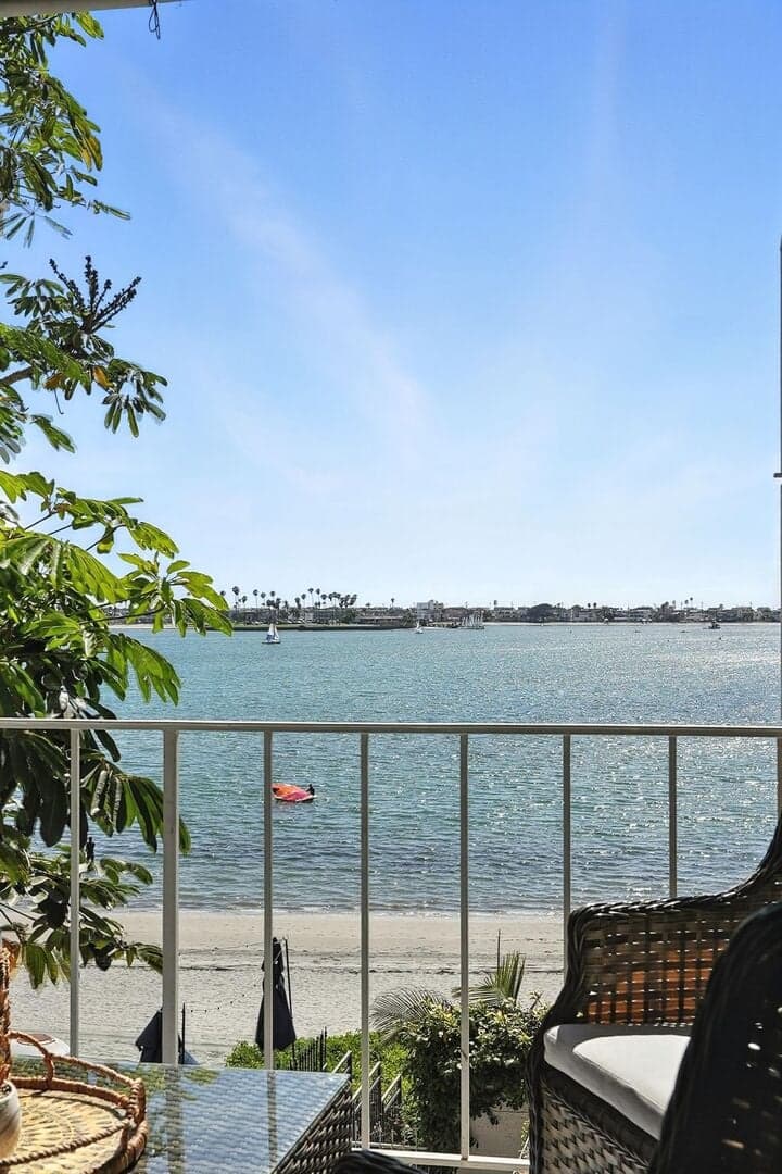 Riviera Bay Dreams - Image 38