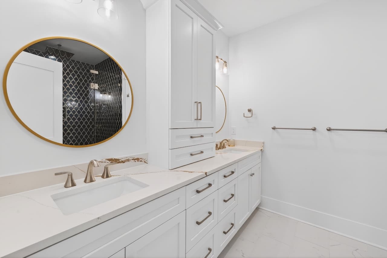 Southern Grace - Image 20