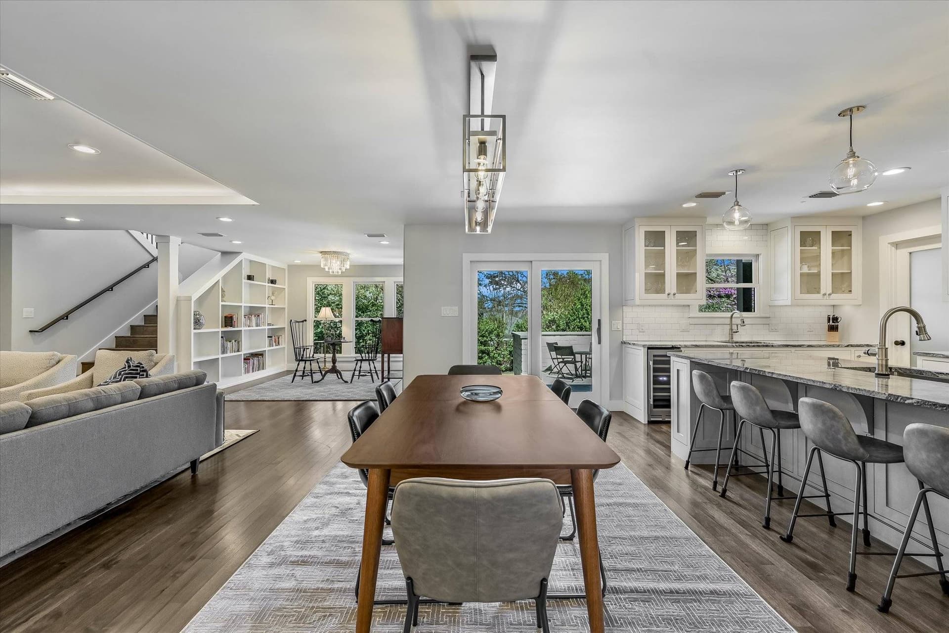 Austin Metro - Image 8