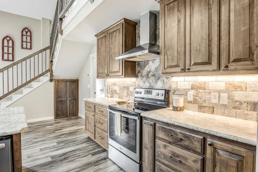 The Escape at Hilltop - Image 5