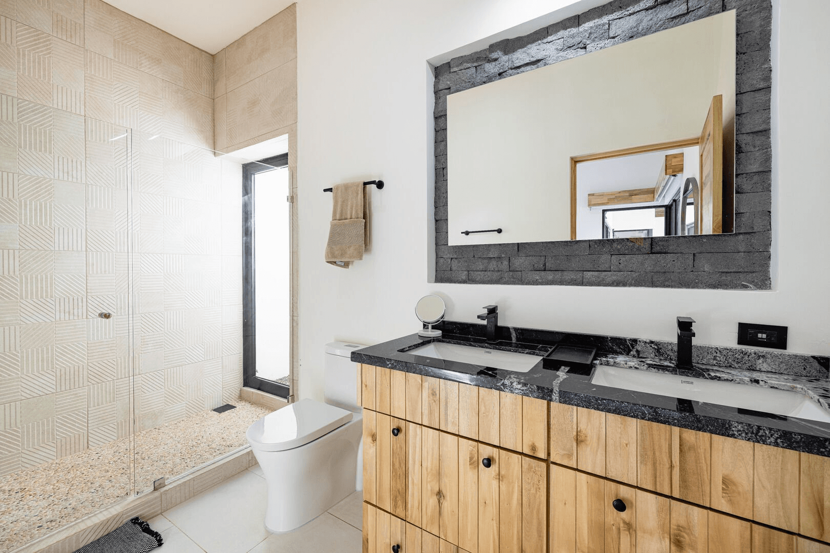 Casa Blanca - Image 14