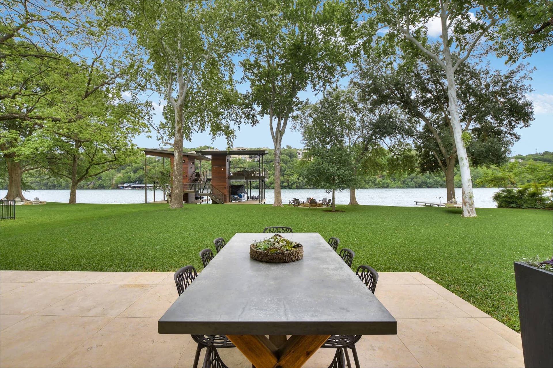 Lakeside on Lake Austin - Image 38