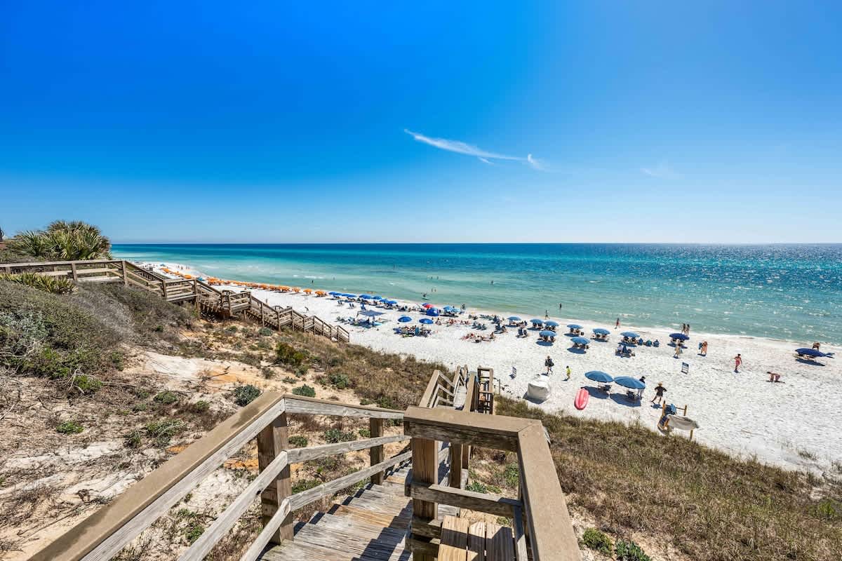 Story House - Image 28