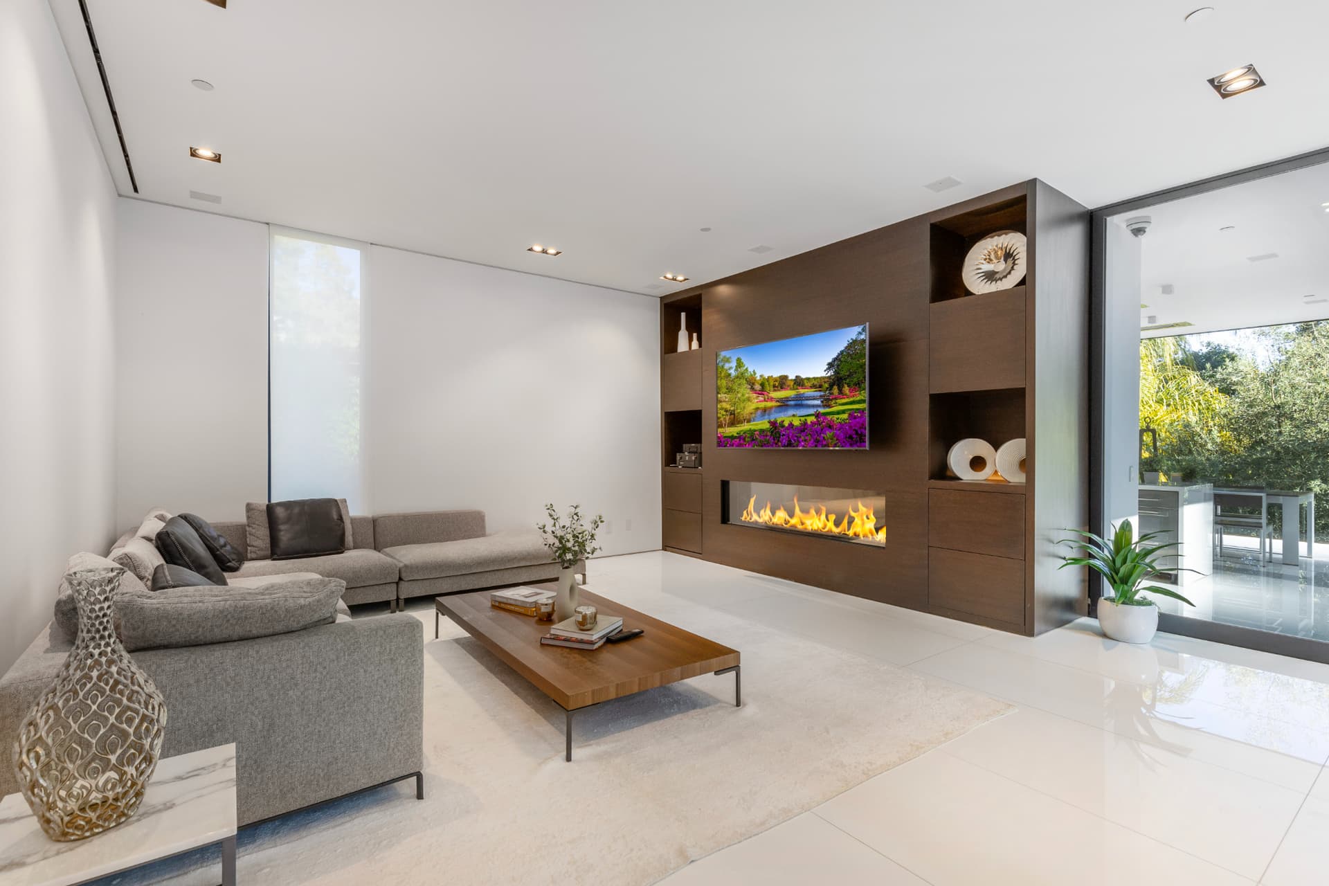 Lago Vista Modern - Image 42