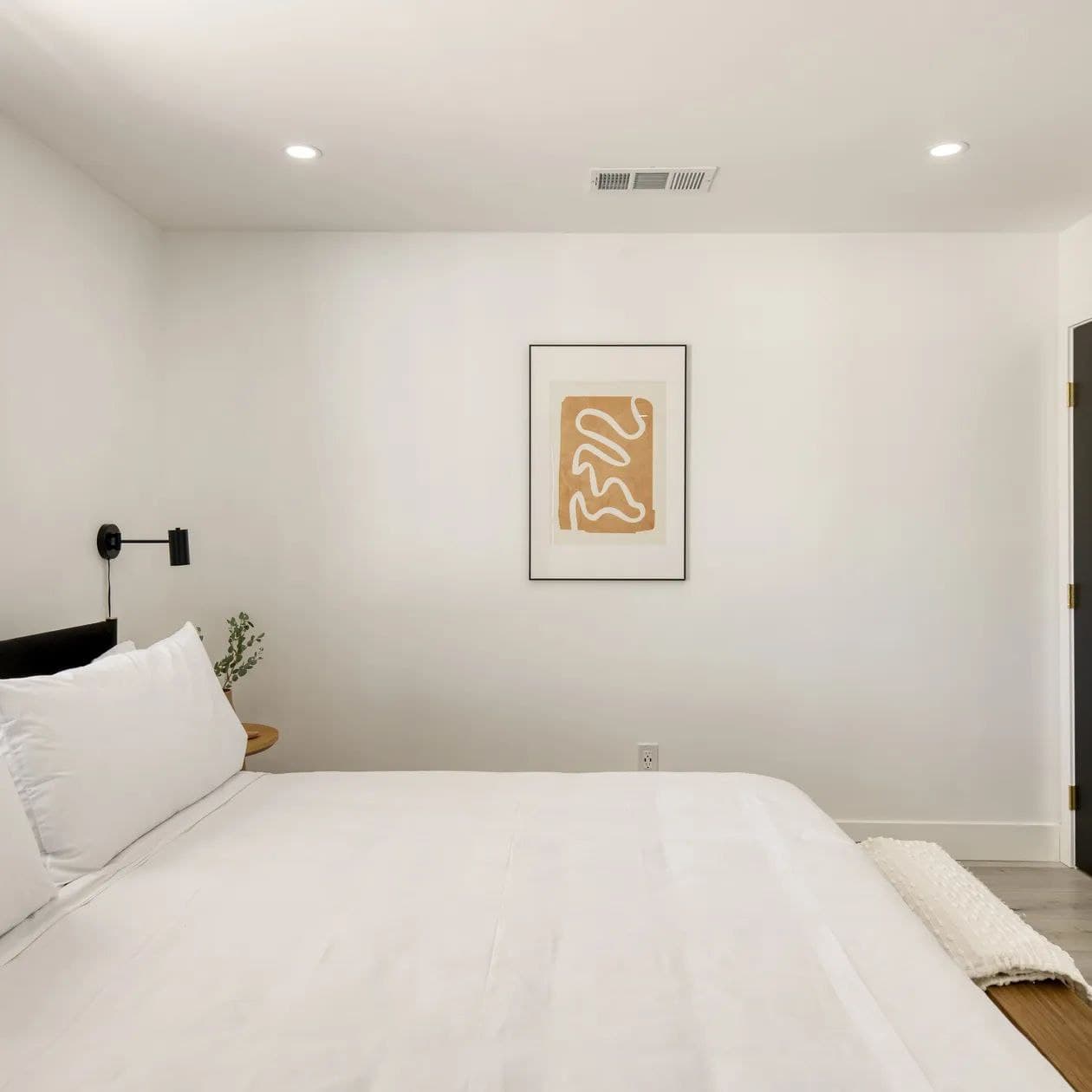 Yellowjacket - Image 22