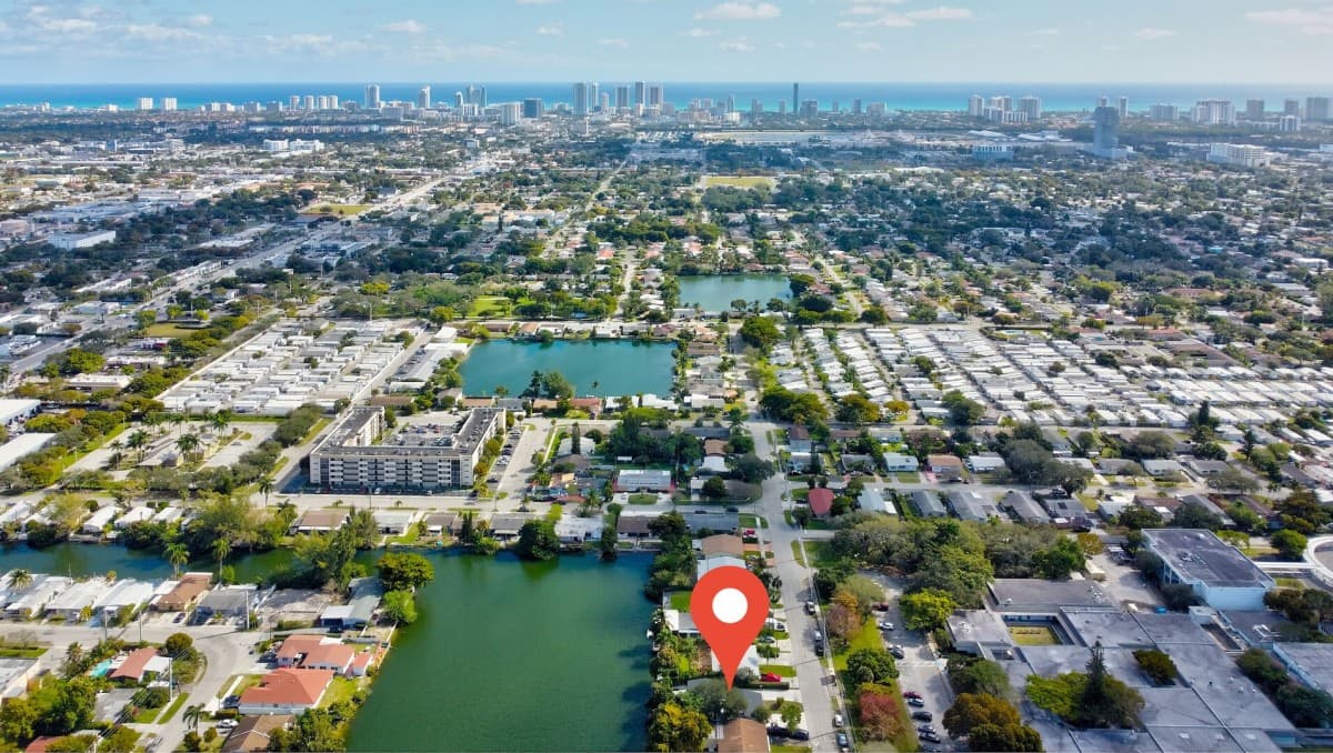 Hallandale Beach Home - Image 30