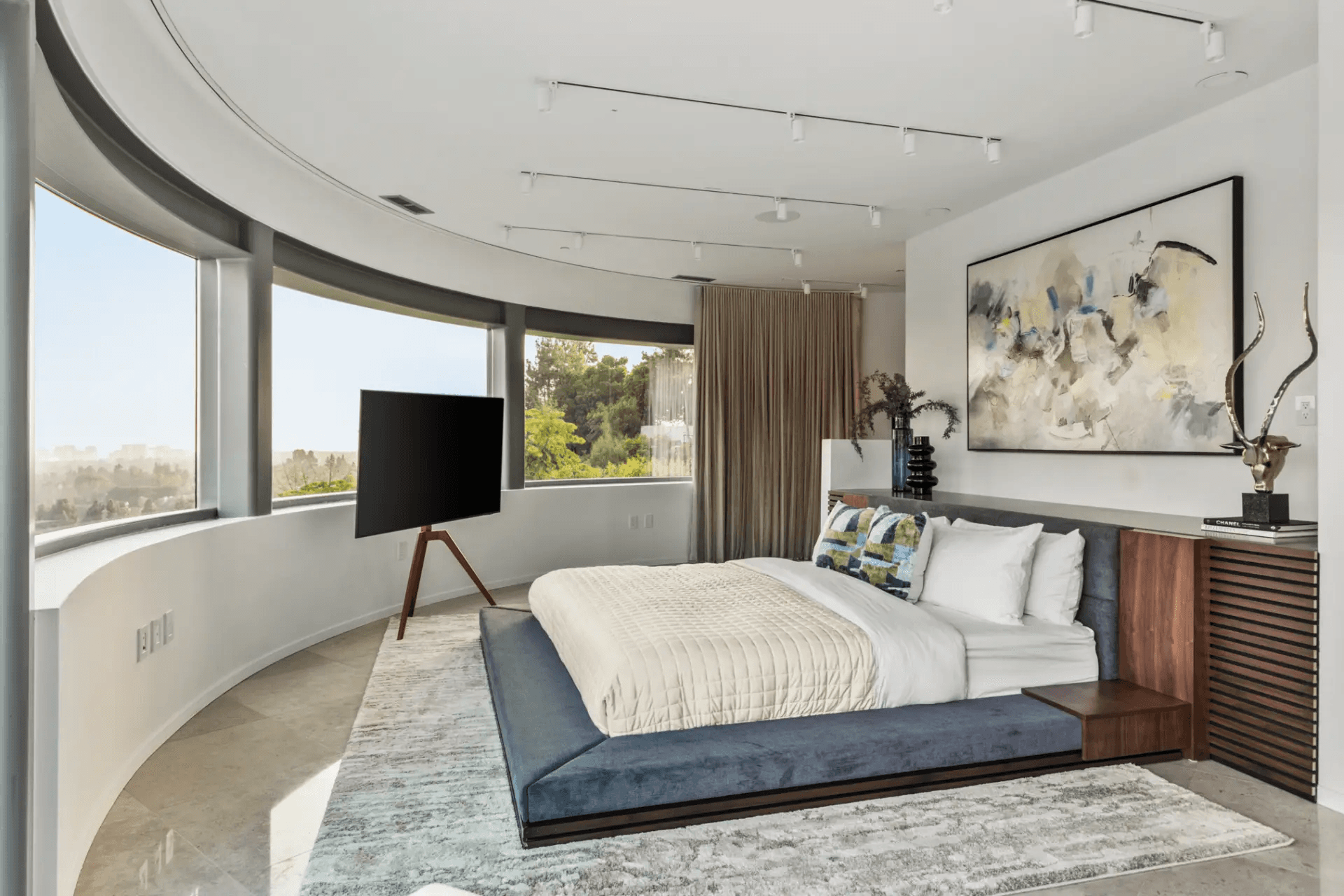 Jetson Estate - Image 17