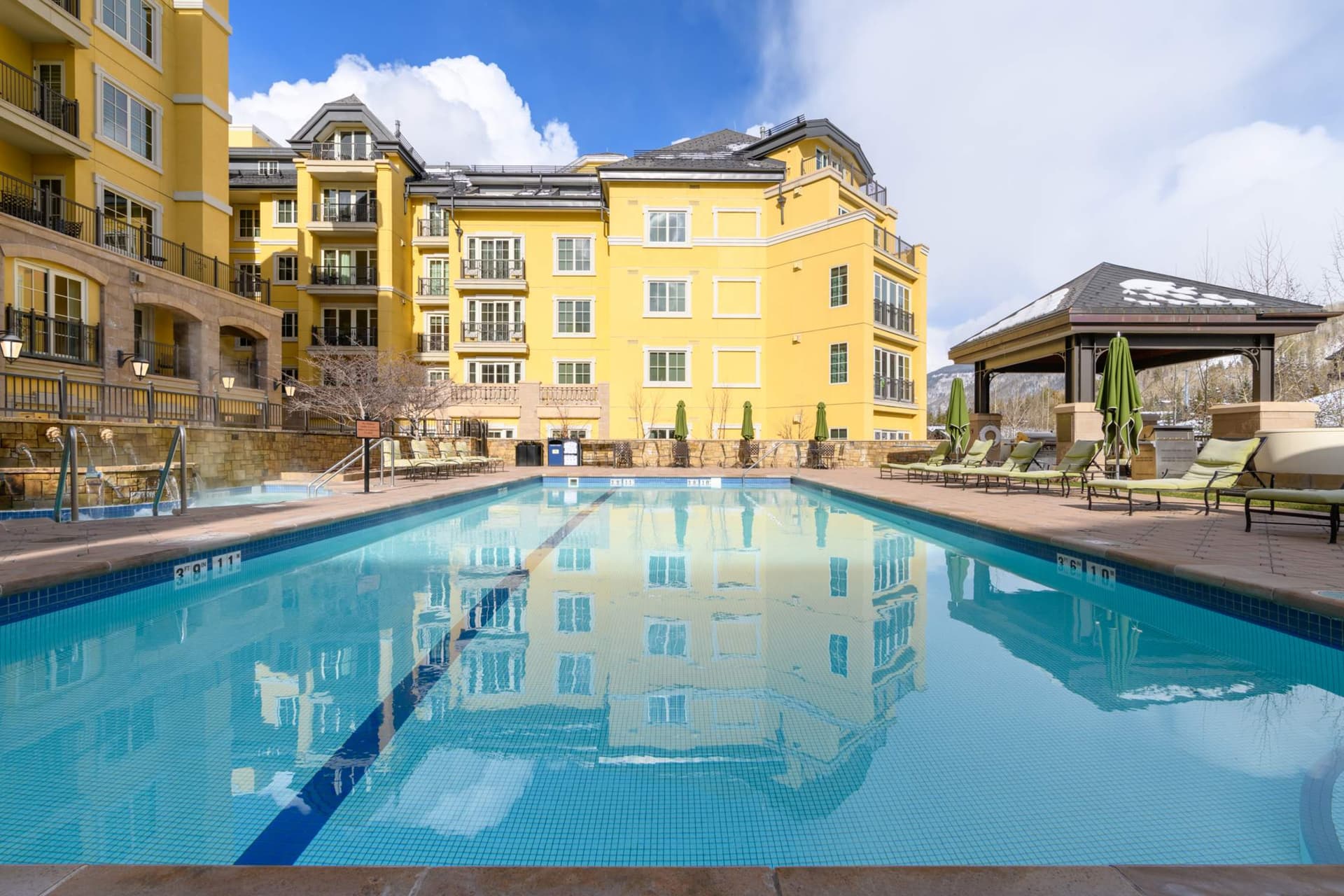 Vista Bahn at the Ritz-Carlton - Image 16