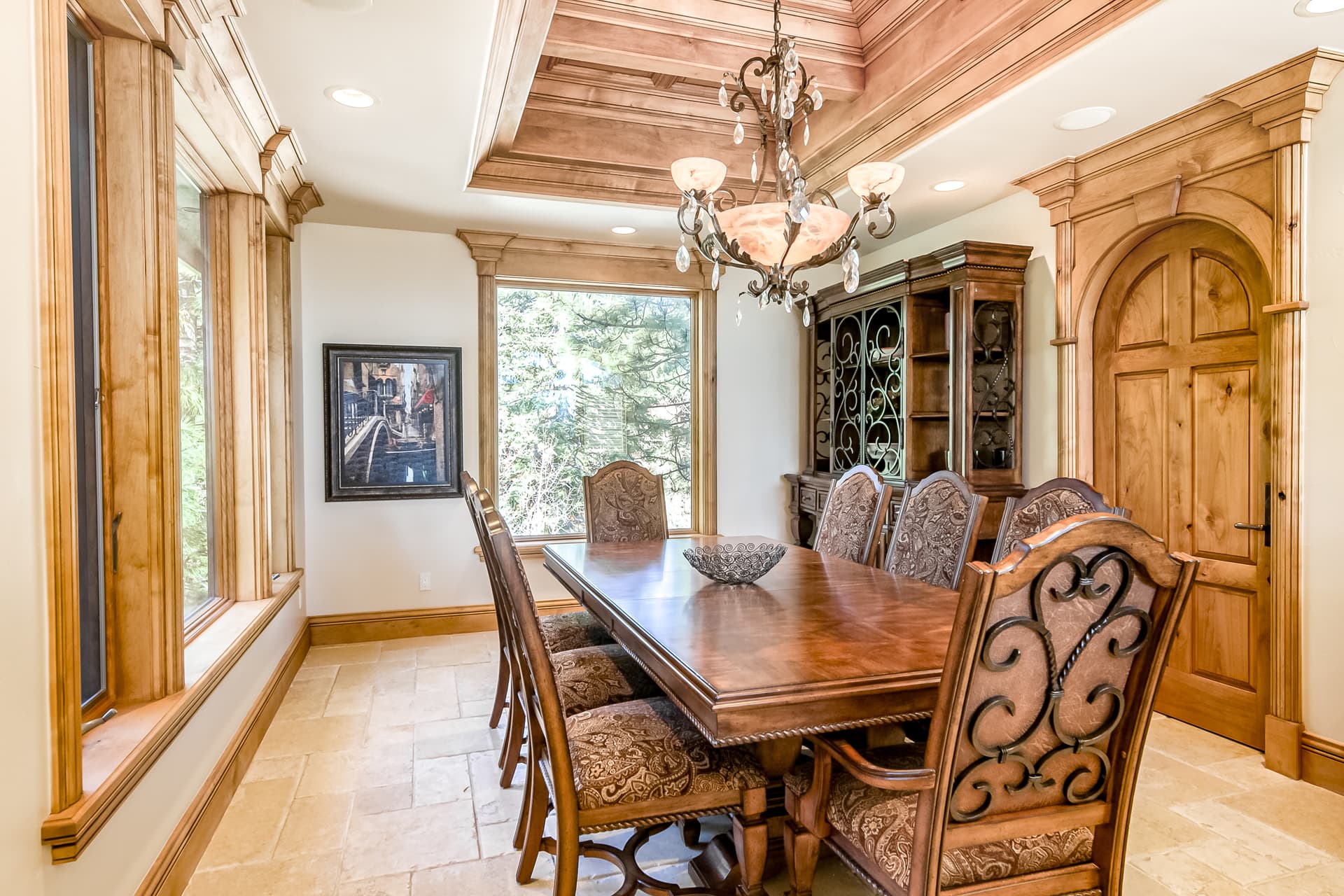 Alpine Luxury Home - Image 4