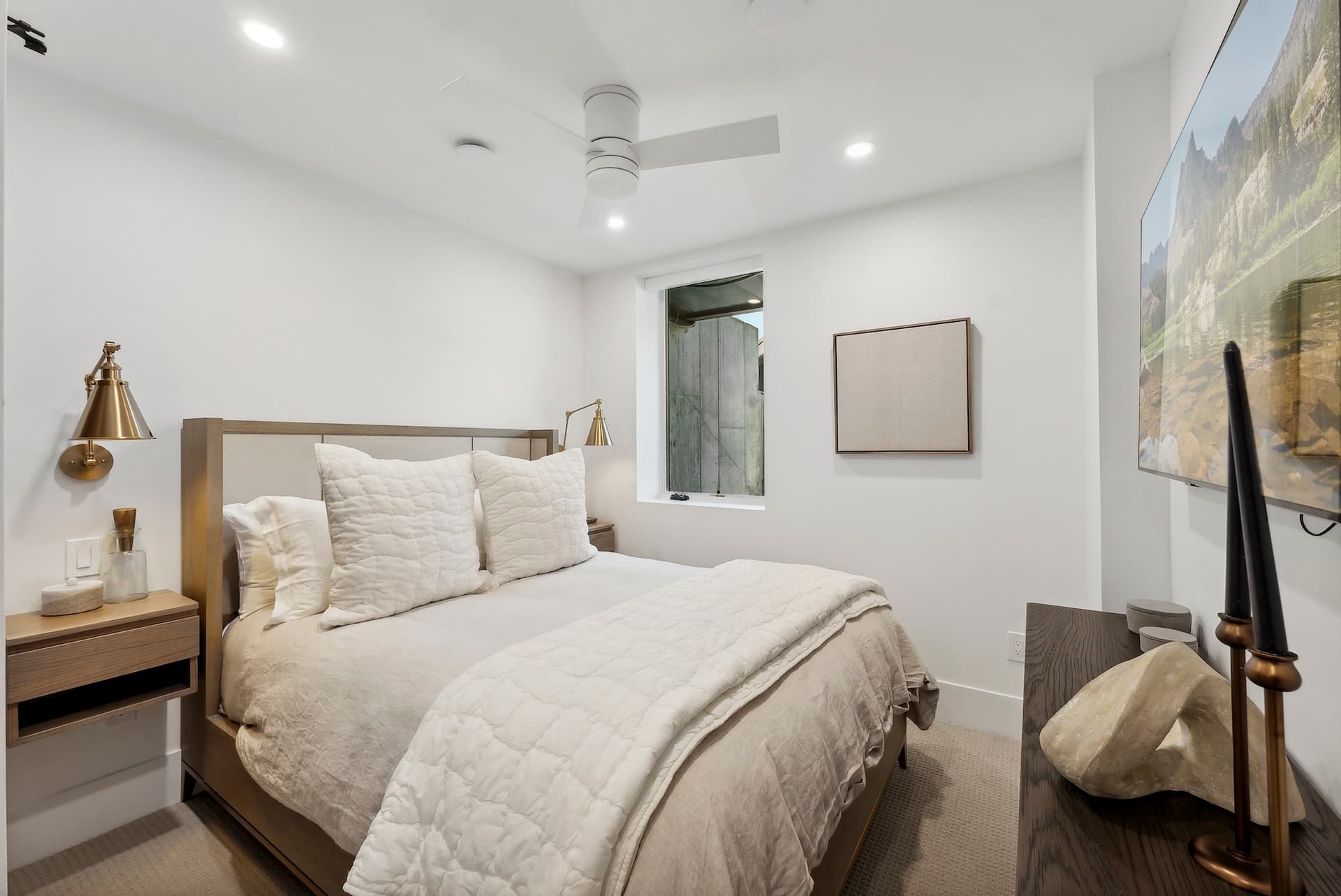 Slopeside Modern in Kings Crown - Image 27