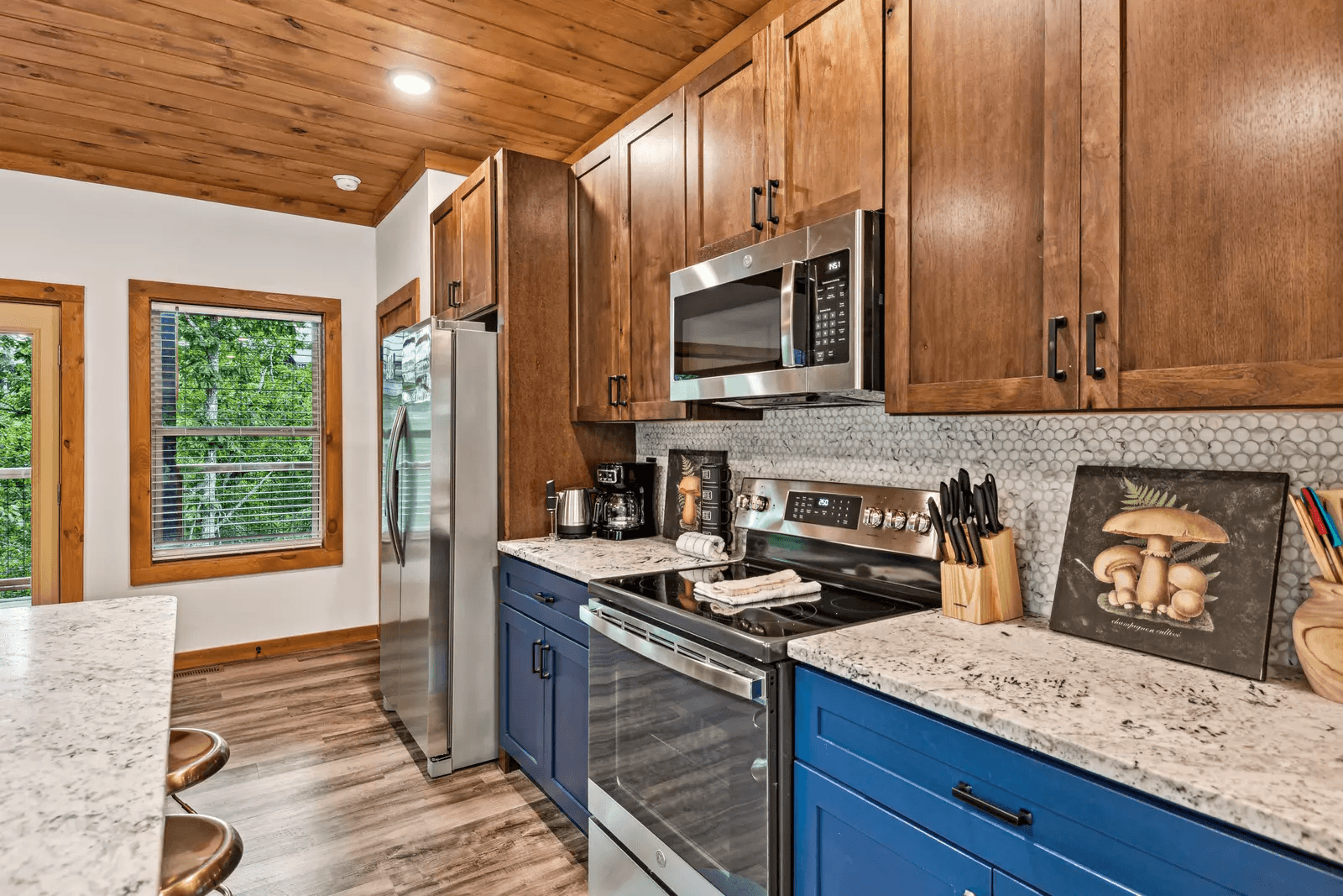 Royal Pool Retreat - Image 8