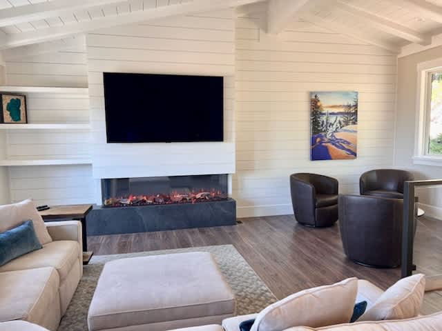 Cozy Mountain Escape - Image 2