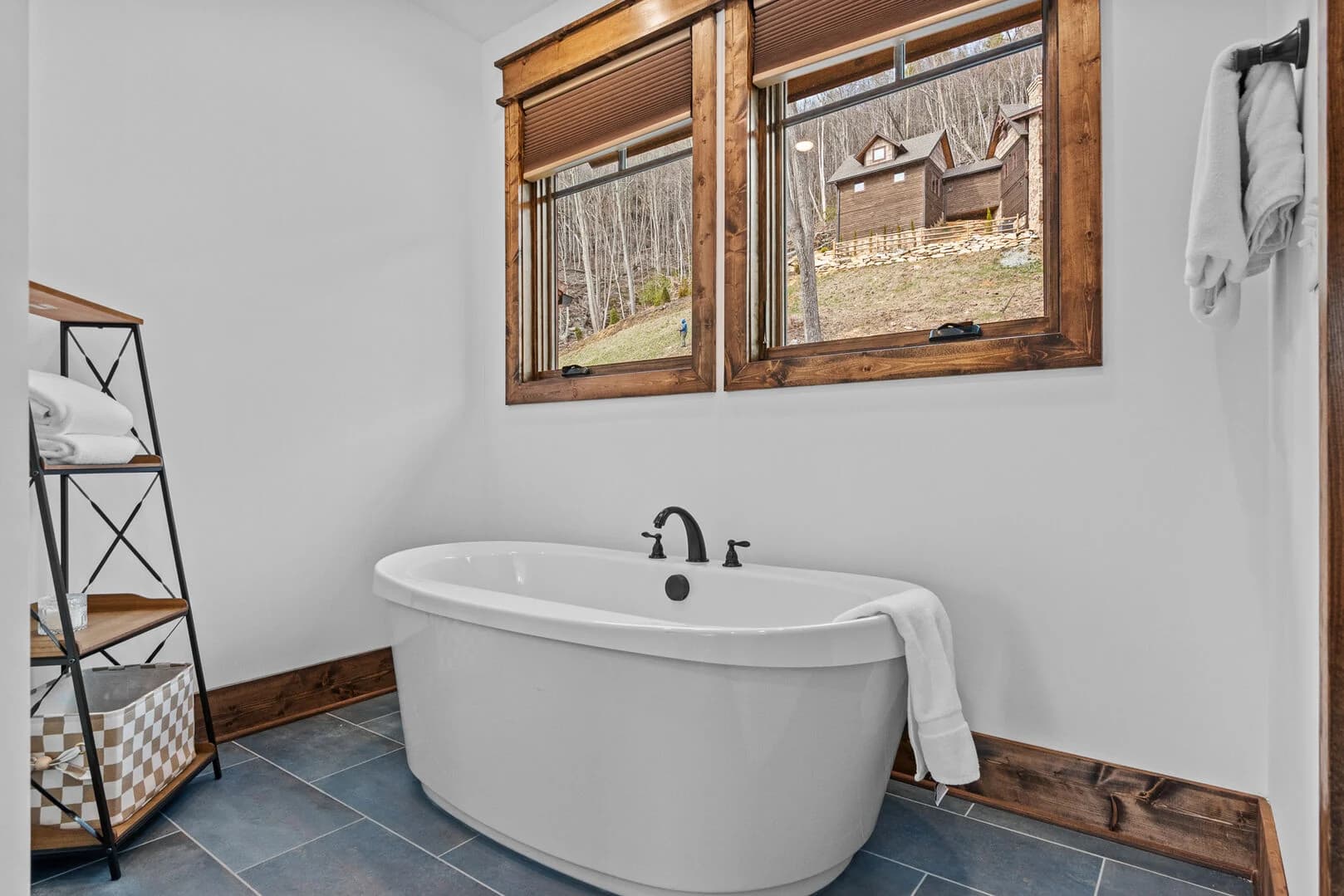 Llama Creek Cabin at Eagles Nest - Image 22