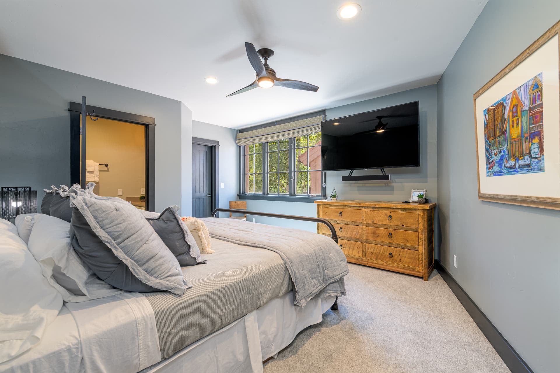 Mountain High at the Plaza - Image 22