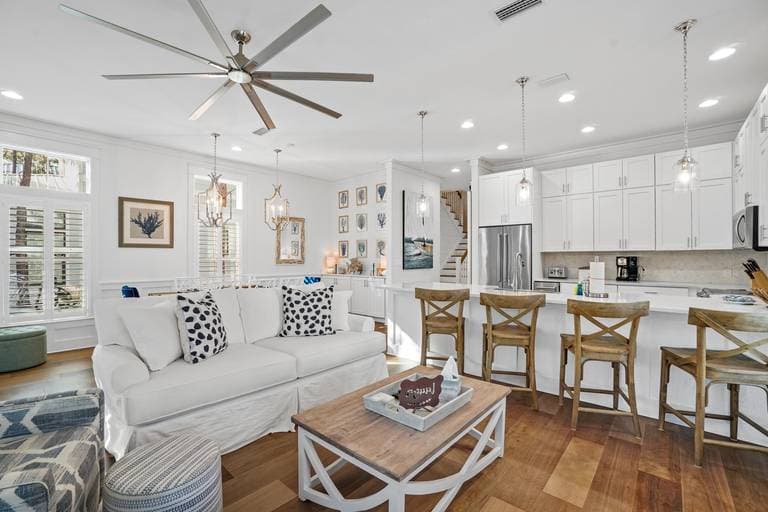 Land of Ahhhs - Image 5