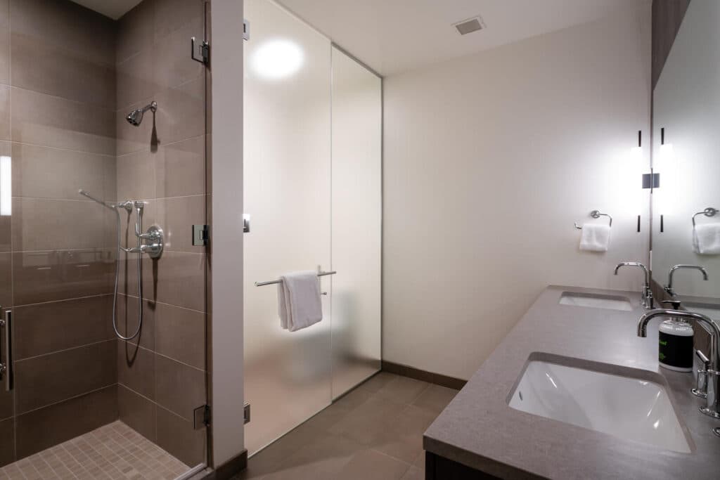 Lakelodge Home - Image 8