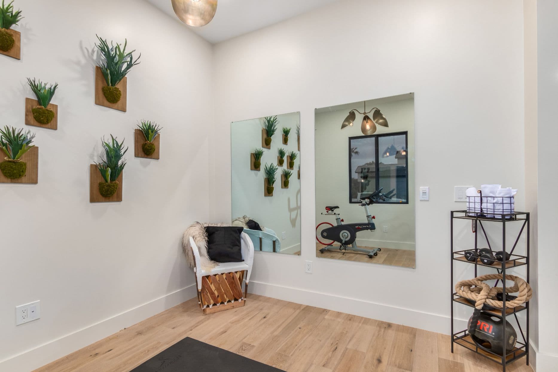 Stonewood Manor - Image 51