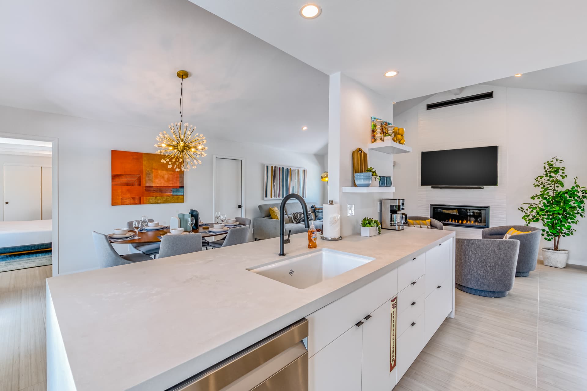 Sun and Games House - Image 4